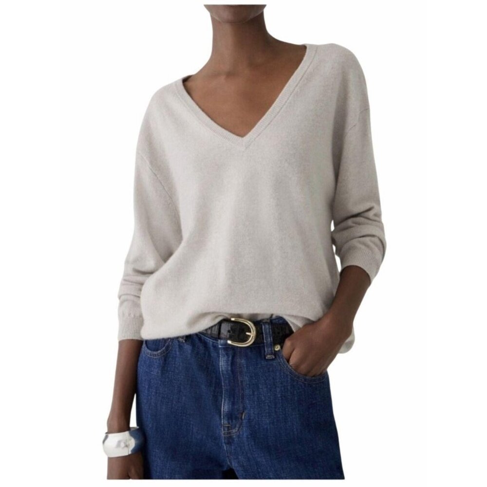 NWT J.Crew Cashmere Relaxed V-neck Sweater in Heather Fog Gray Pullover M